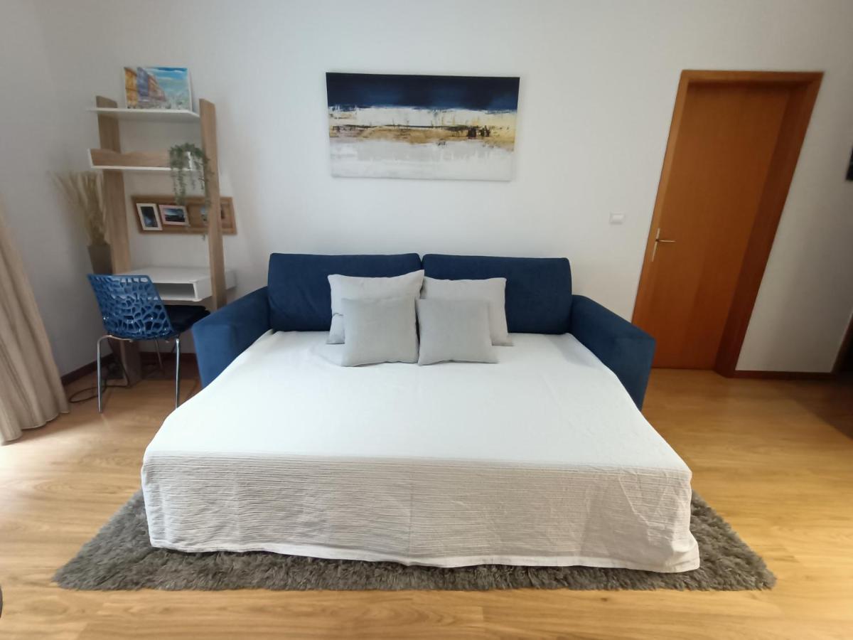 Modern 1Br For 4 - Great For Long Stays, 10 Min To Attractions บีลาโนวาเดกายา ภายนอก รูปภาพ