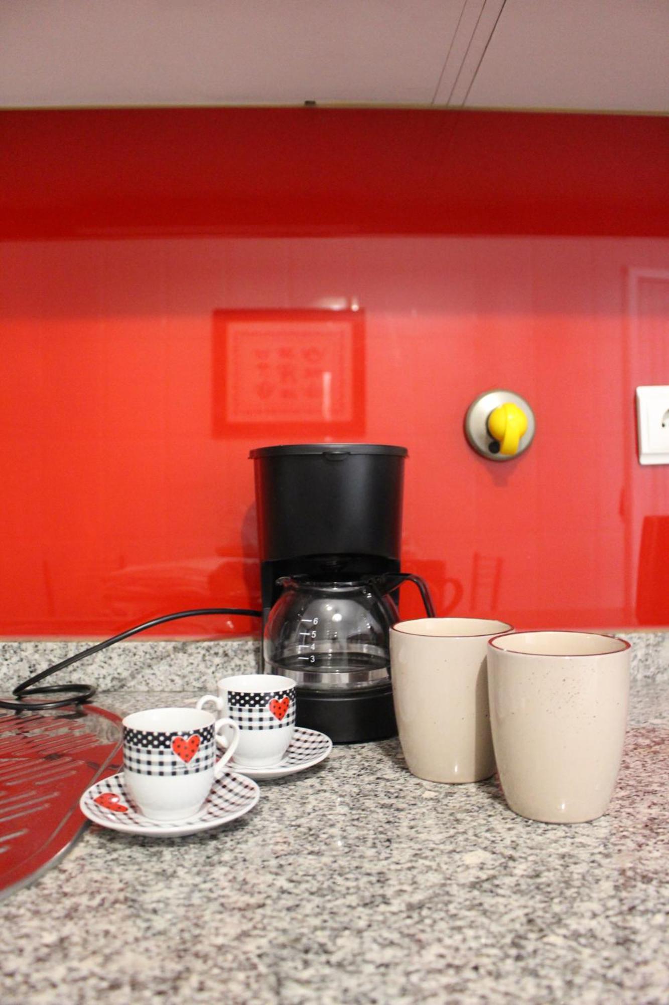 Modern 1Br For 4 - Great For Long Stays, 10 Min To Attractions บีลาโนวาเดกายา ภายนอก รูปภาพ